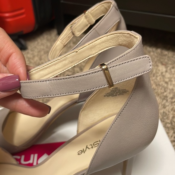 Nine West Ankle heels - Picture 3 of 8